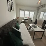 Alisa Apartament *